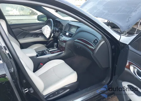 2015 Infiniti Q70 3.7X z USA, uszkodzony, nr VIN JN1BY1AR7FM560901